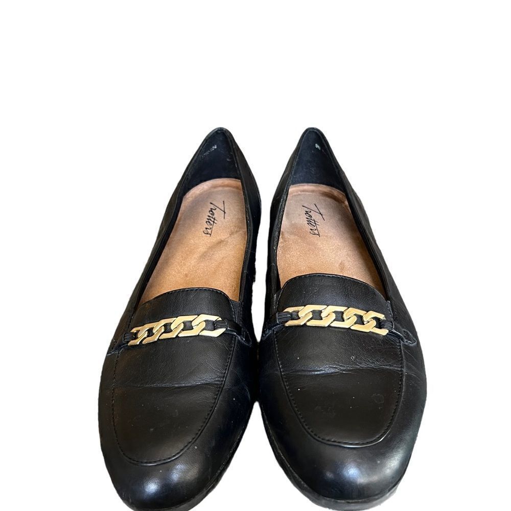 Trotters Black Leather Loafers Gold Chain Detail Quiet Luxury Women's Size 9N - Picture 8 of 8